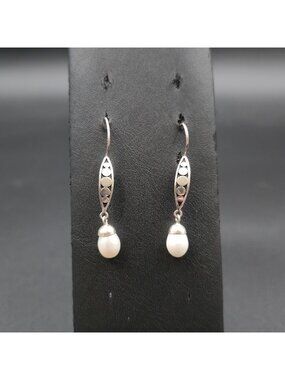 Sterling Silver Artisan Pearl Geometric Openwork Earrings A7451